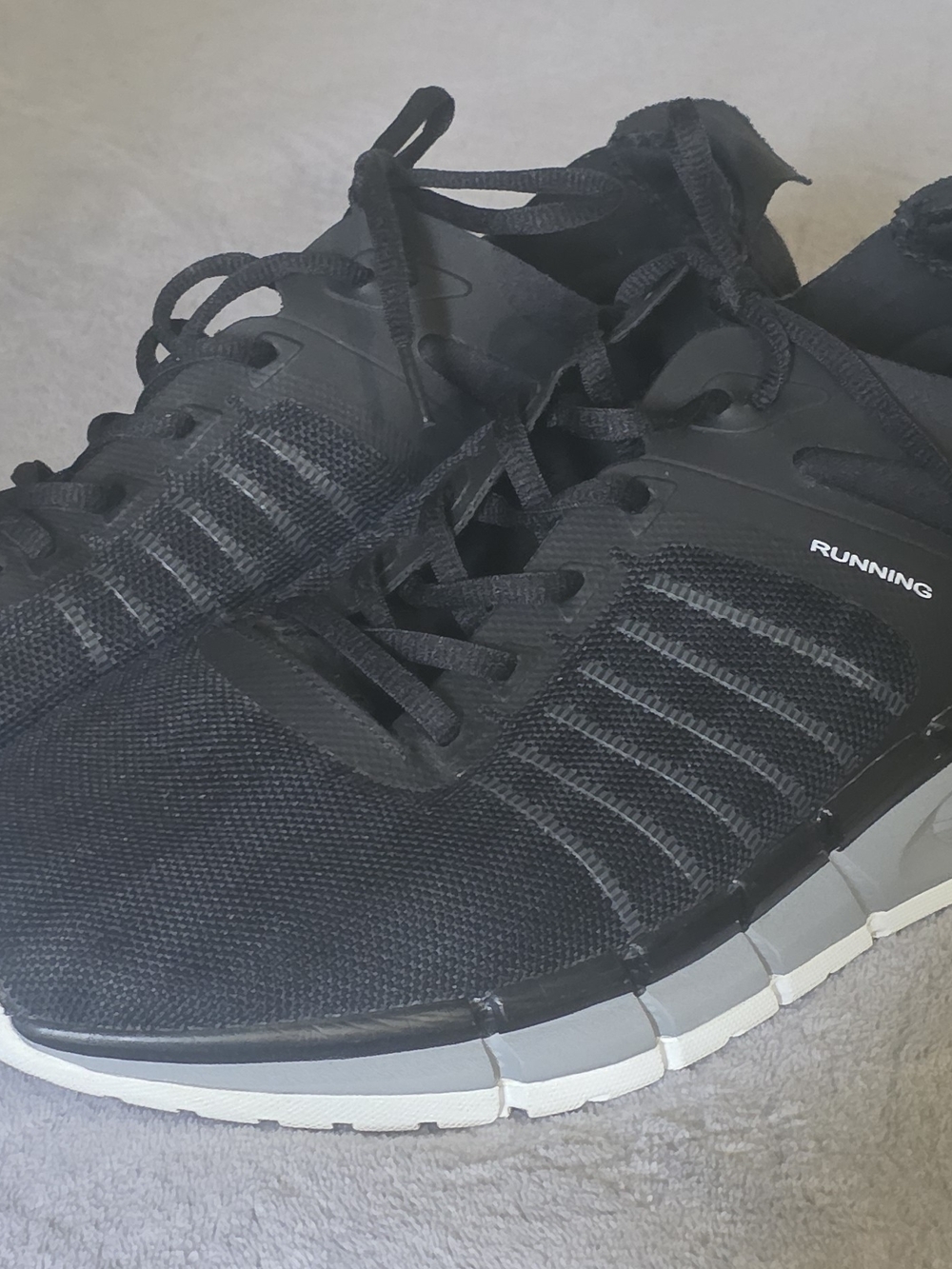 Charly Running Sneakers